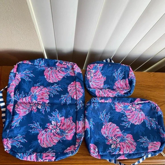 Lilly Pulitzer Packing Cubes Set of 3 - For the Fans - Picture 3 of 8